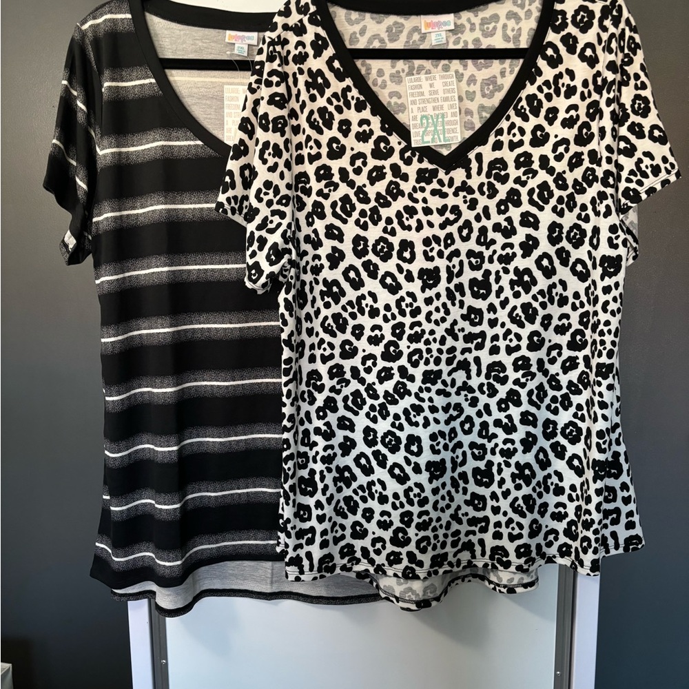 Women's Black and White Leopard Print Top